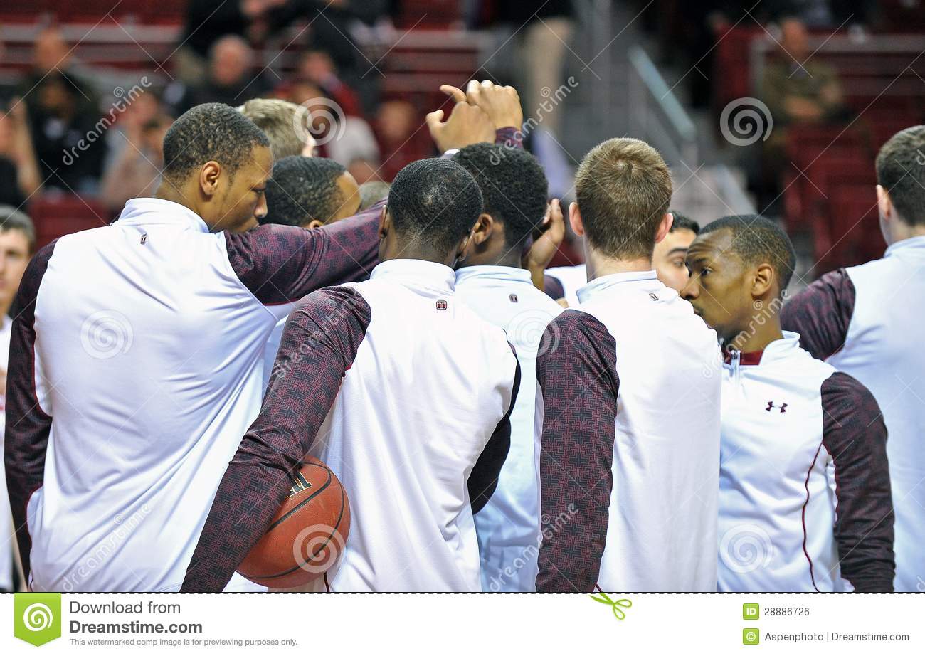 The Temple Men S Basketball Team Huddles Up Prior To The Basketball