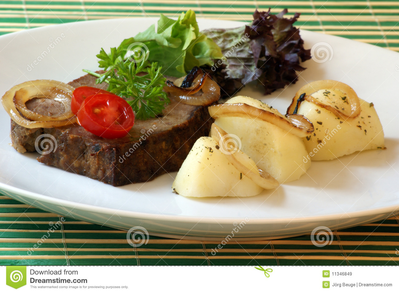 Sliced Meat Loaf With Vegetable On A Plate Royalty Free Stock Images